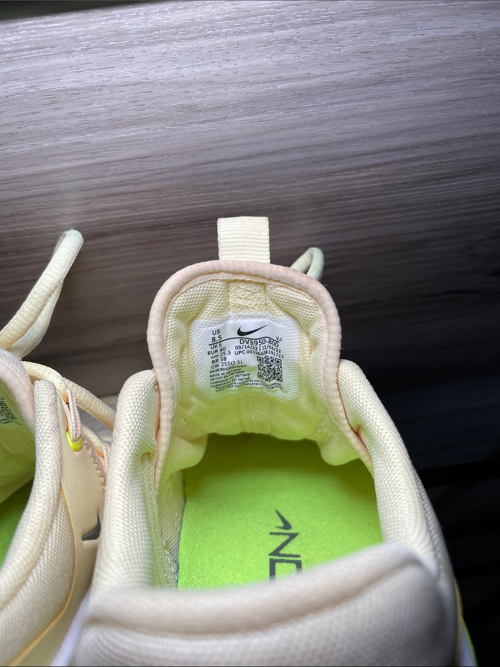 Women's Nike Free Metcon 5, Size 8.5 US - Picture 8 of 9
